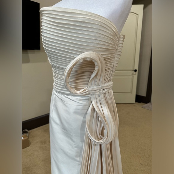 Tarik Ediz 98300 dress size 4 worn ONCE - Picture 7 of 10